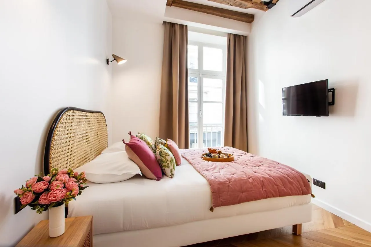 Appartement CMG Résidence République - Rue Béranger Paris